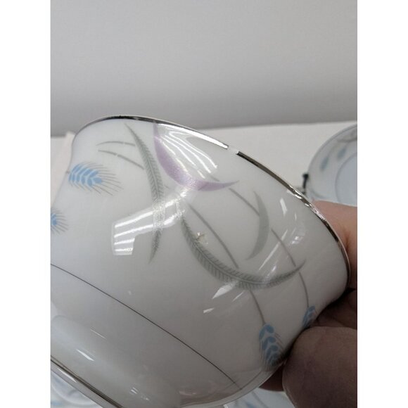 Vintage Valmont Royal Wheat Platinum Trim Set of 4 Saucers Teapcups - Picture 5 of 11